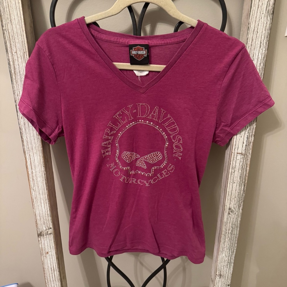 Harley-Davidson IndyWest Rhinestone Skull Pink V-Neck Tee Women’s M